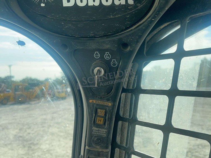 2019-bobcat-t770-image-32