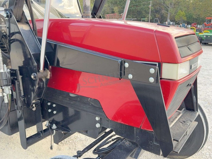 case-ih-5140-image-64