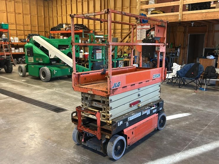 2018-jlg-1932r-image-4