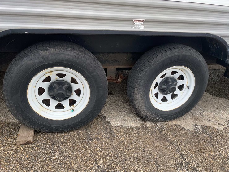 #1378-•-2015-salem-cruise-lite-camper-(no-title)-(of)-image-86