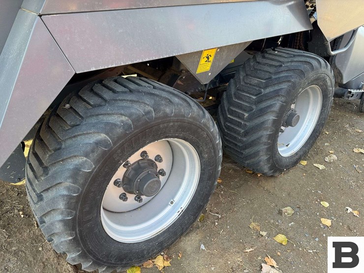 2015-massey-ferguson-2290-image-40