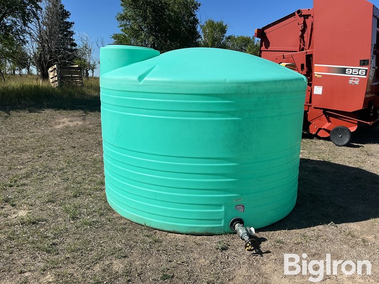 1500-gallon-poly-water-storage-tank-image-2