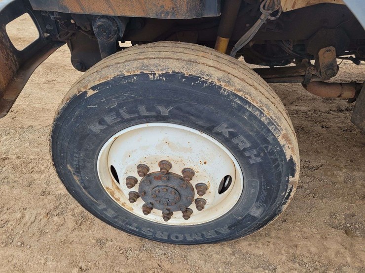 2004-international-7300-image-18