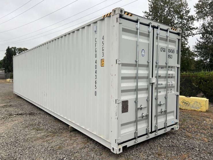 2025-40'-high-cube-shipping-container-image-4