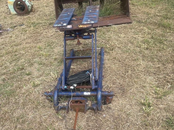 #203-•-eletric-lift-image-2