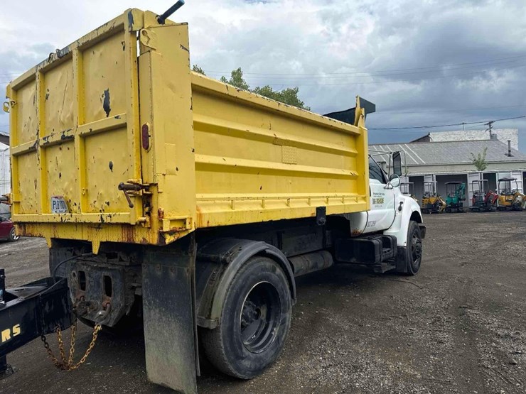 2000-ford-f750-image-6