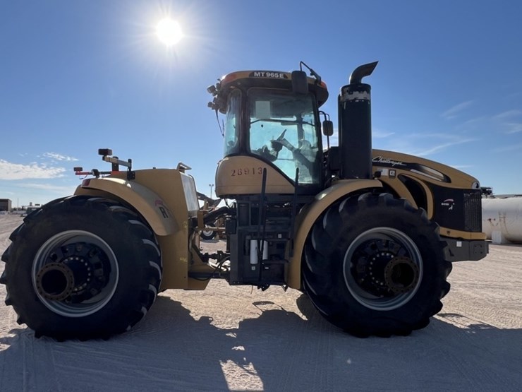 2016-challenger-mt965e-image-6