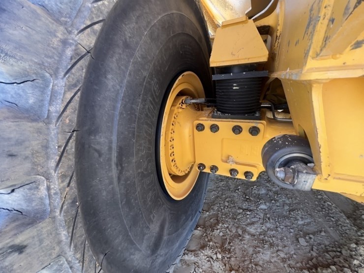 2021-volvo-a60h-image-24