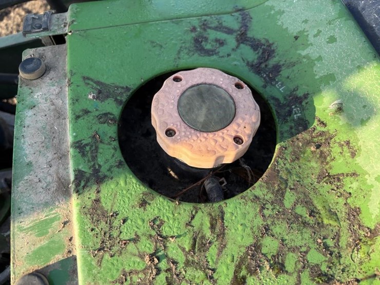 1981-john-deere-750-image-34