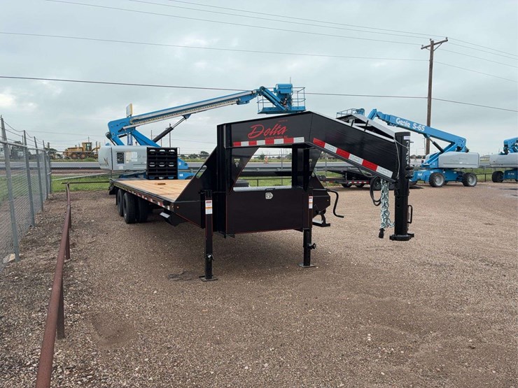 2025-delta-manufacturing,-inc.-30'-gooseneck-flatbed-trailer-image-2