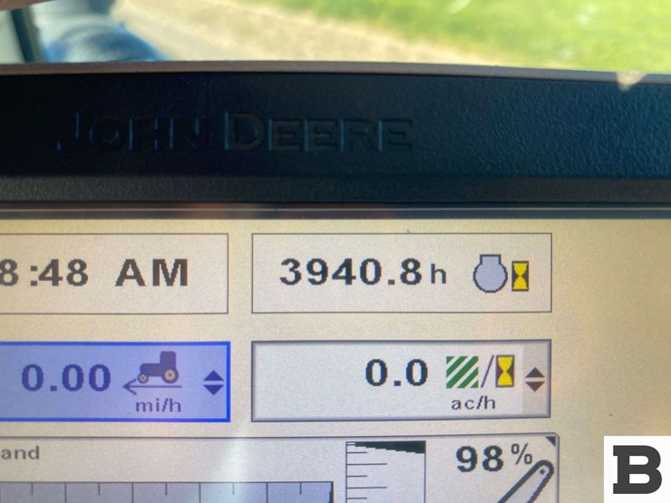 2011-john-deere-8285-tractor-image-67