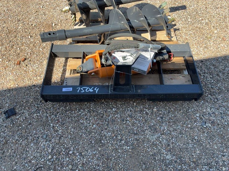 wolverine-12in-&18in-auger-attach-image-1