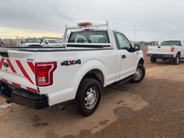 2016-ford-f150-xl-image-3