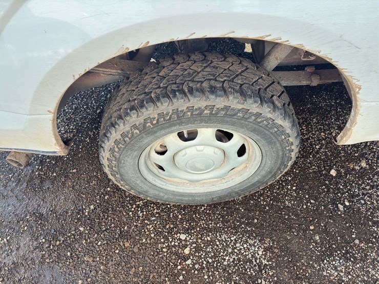 2018-ford-f150-xl-image-16