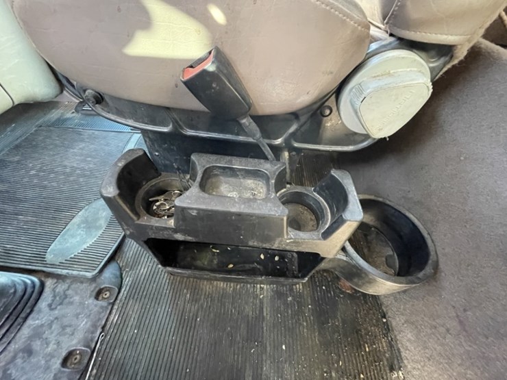 2018-peterbilt-367-image-40