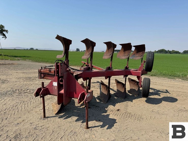 watts-5-bottom-plow-image-1