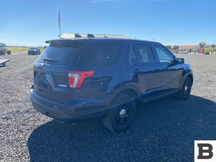 2018-ford-explorer-image-5