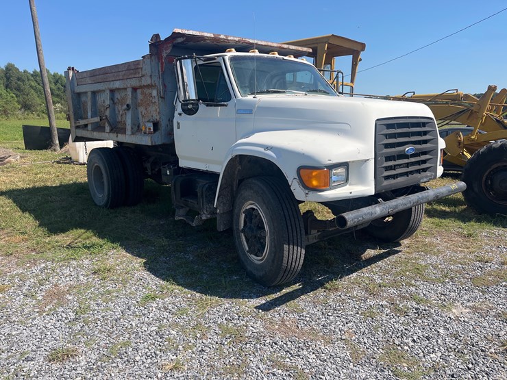 #107-•-1994-ford-33000-dump-truck-image-3