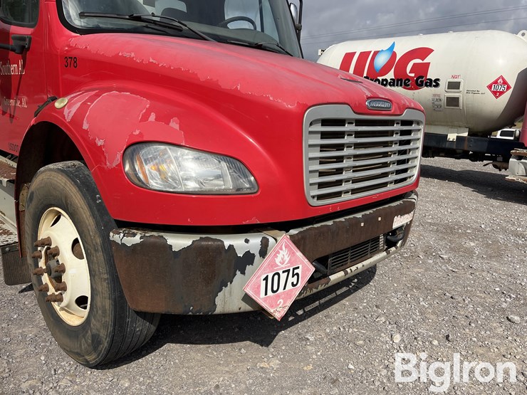 2014-freightliner-m2-106-s/a-propane-delivery-truck-image-19
