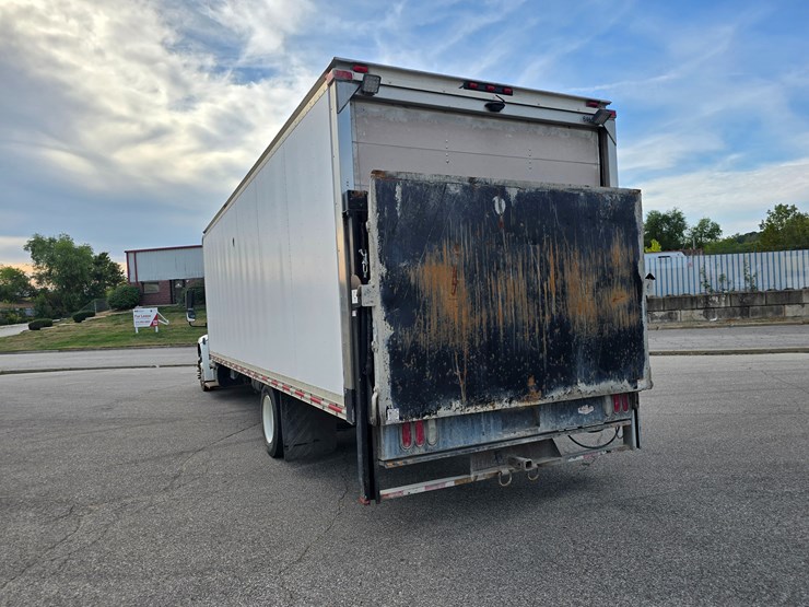 #22329-•-2014-freightliner-m2-106-box-truck-image-22