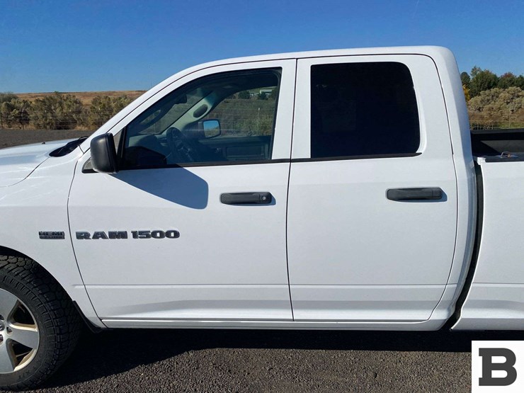 2012-ram-1500-pickup-image-12