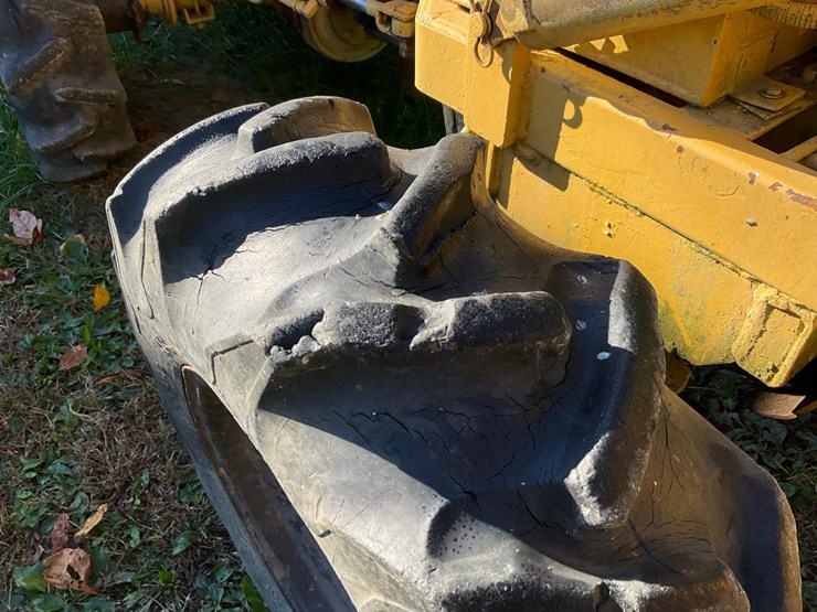 #1365-•-vermeer-m-460-ride-on-trencher-image-23