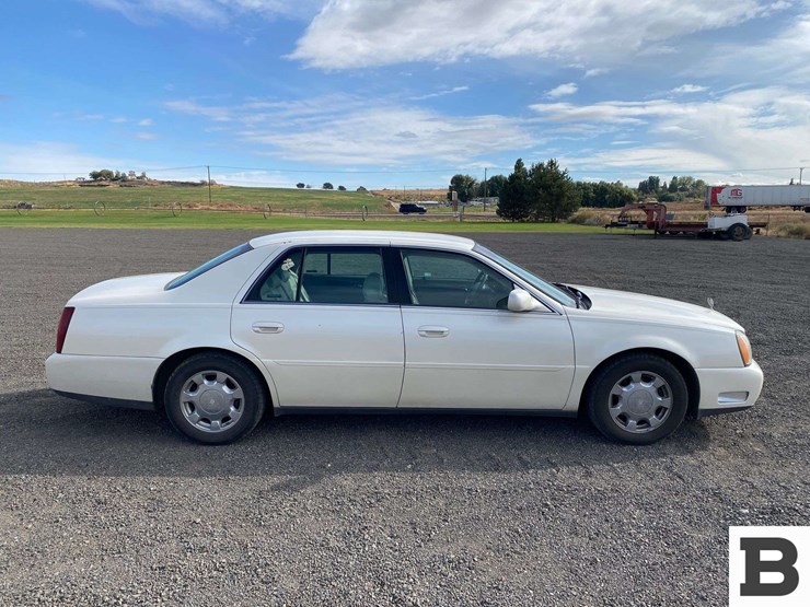 2000-cadillac-deville-sedan-image-7