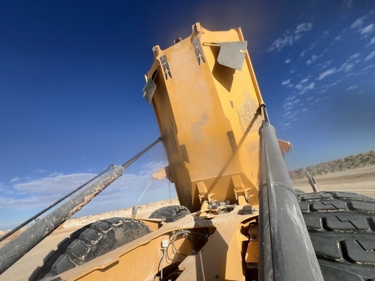 2021-volvo-a60h-image-48