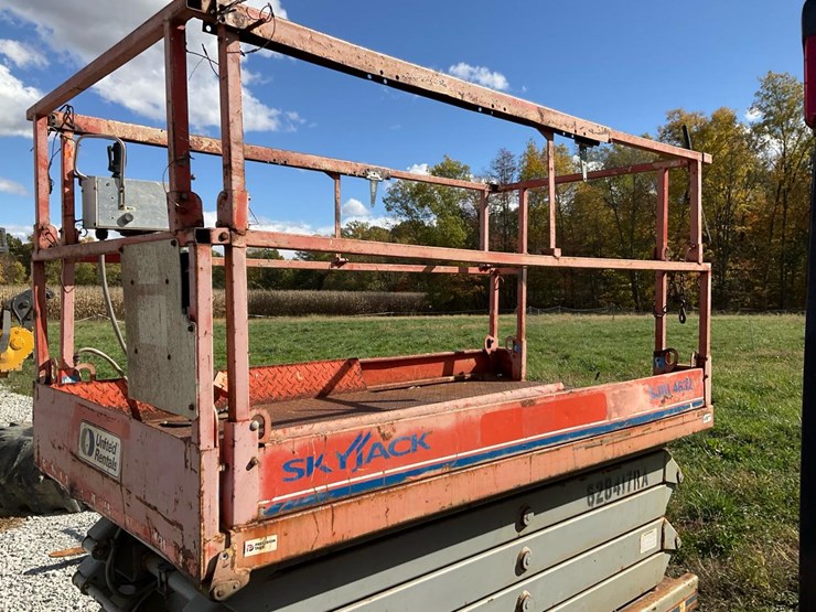 2006-skyjack-sjiii4632-image-17