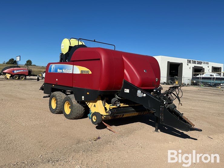 2010-new-holland-bb9080-image-3