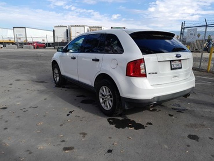 2014-ford-edge-image-4