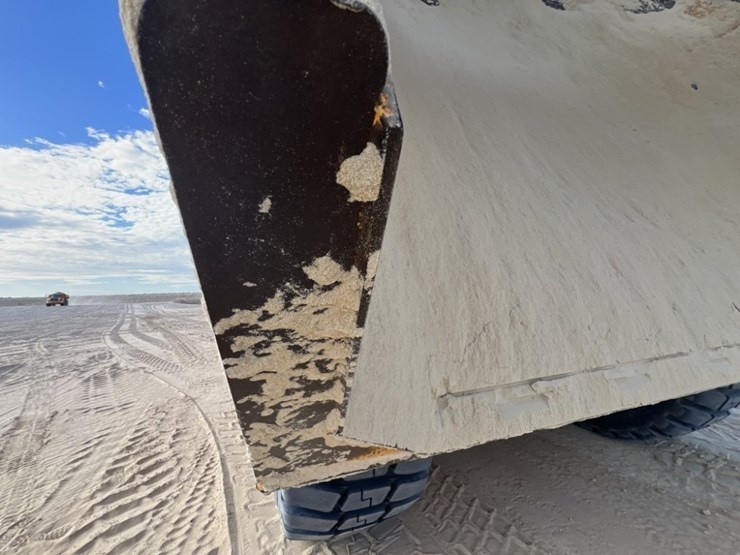 2020-volvo-a60h-image-42