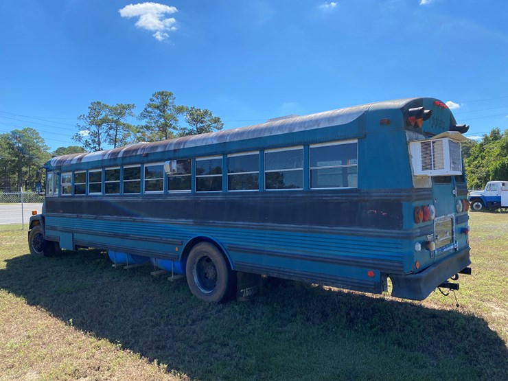 #20-•-#118-•-thomas-school-bus---rv-conversion-image-3