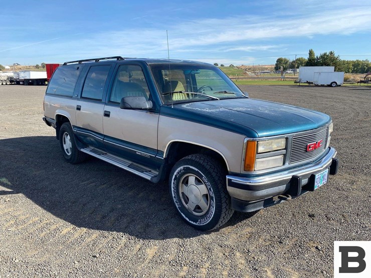 1993-gmc-suburban-image-6