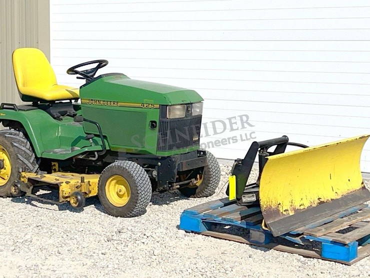 john-deere-425-image-1