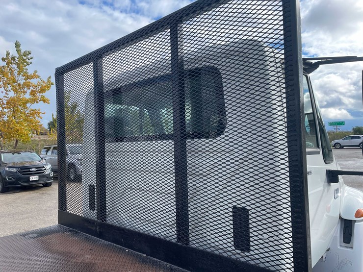 2003-international-durastar-4300-image-22