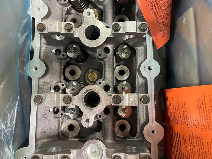 #8548-•-mopar-heads-(pr8)-image-18