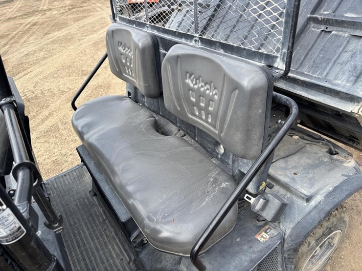 2019-kubota-rtvx1140-image-10