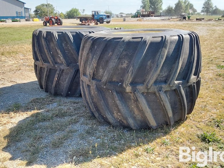 firestone-flotation-23-deep-tread-38x50.00x32-floater-tires-&-rims-image-5