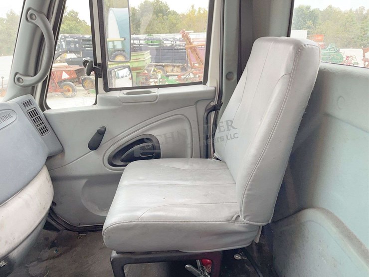 2003-international-durastar-4400-image-62