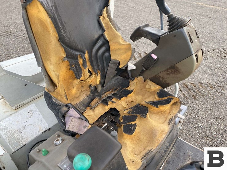 takeuchi-tb135-image-45