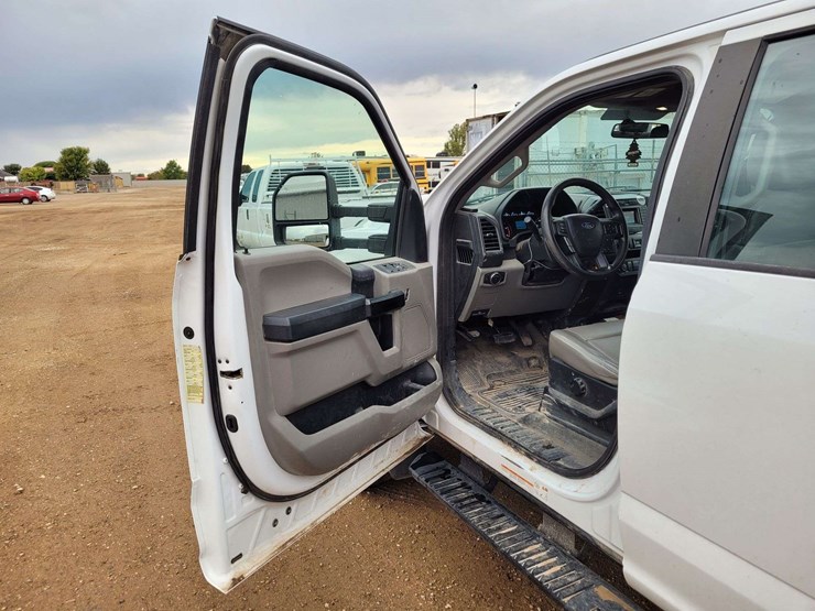 2019-ford-f550-image-9