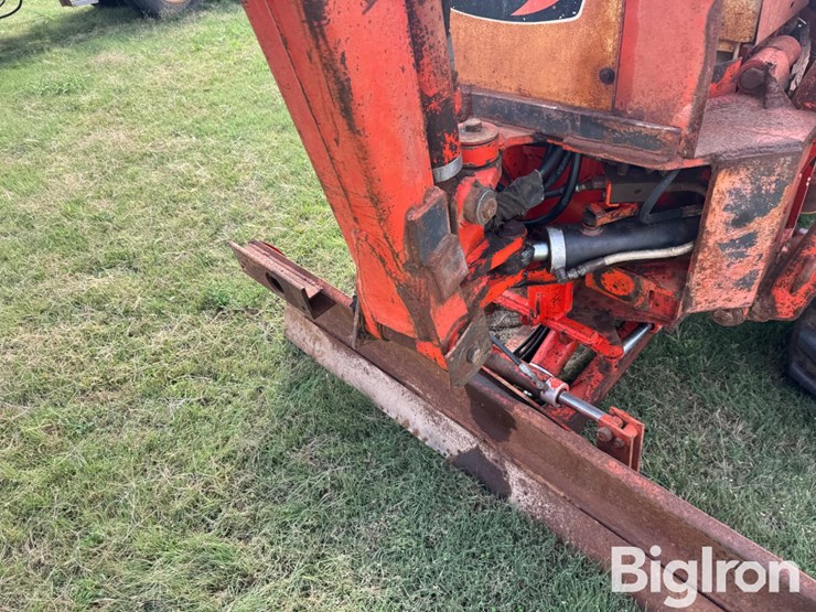 ditch-witch-r40-image-16