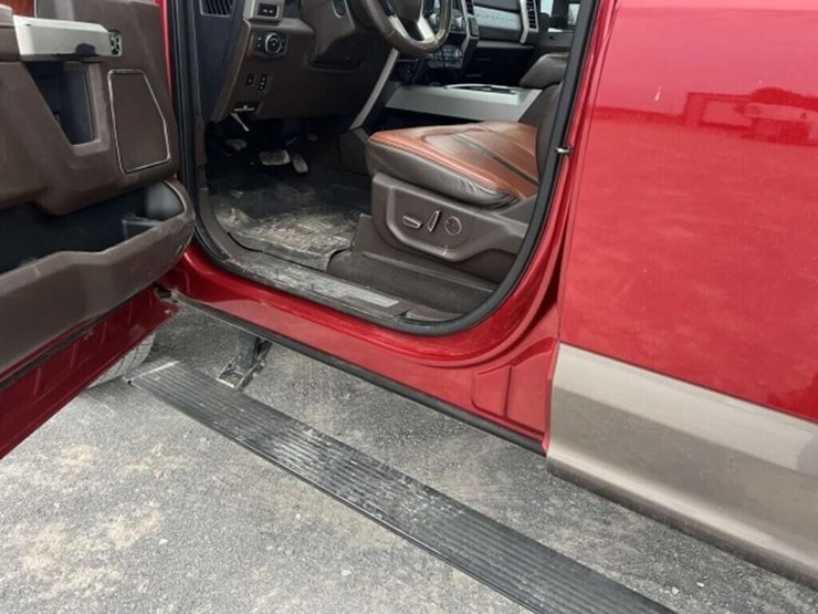 2021-ford-f250-king-ranch-image-16