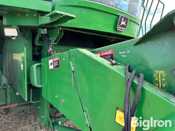 2000-john-deere-9650-sts-image-13