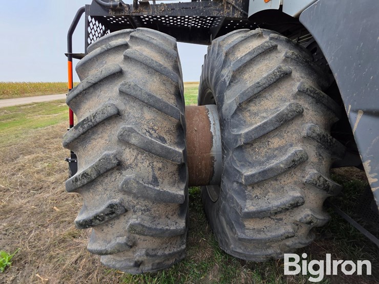 2008-gleaner-a86-image-15