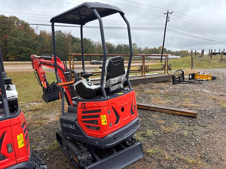#5-•-cfg-industrial-mx15rx-mini-excavator-image-3