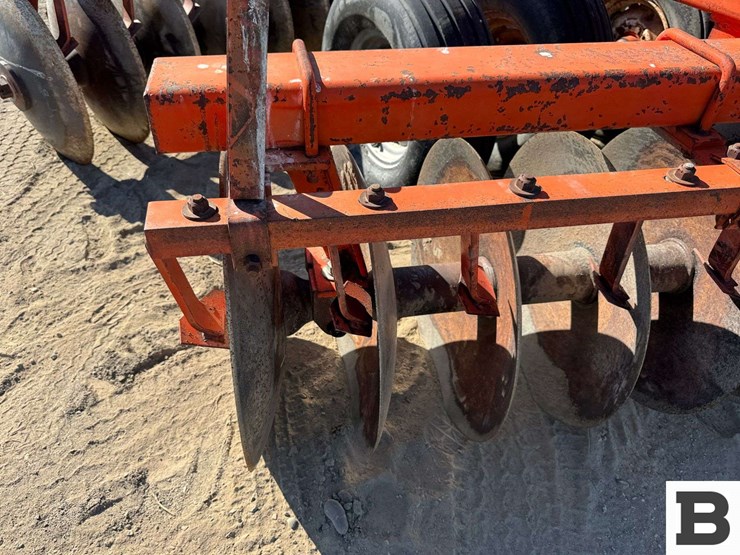 case-g109-146-offset-disc-image-25