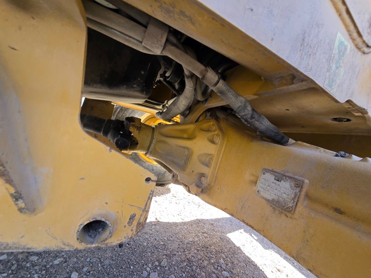 caterpillar-415f2-il-image-54