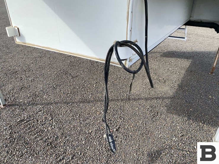 2013-natcoa-adventurer-alp-truck-camper-image-7